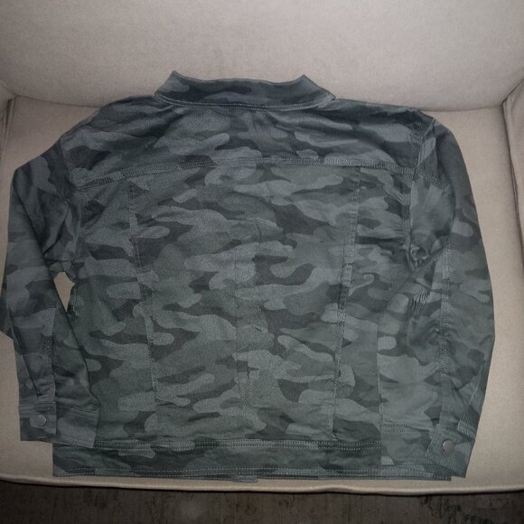 Democracy Twill Denim Camo Jacket sz L , NWT  B9 - Picture 4 of 8